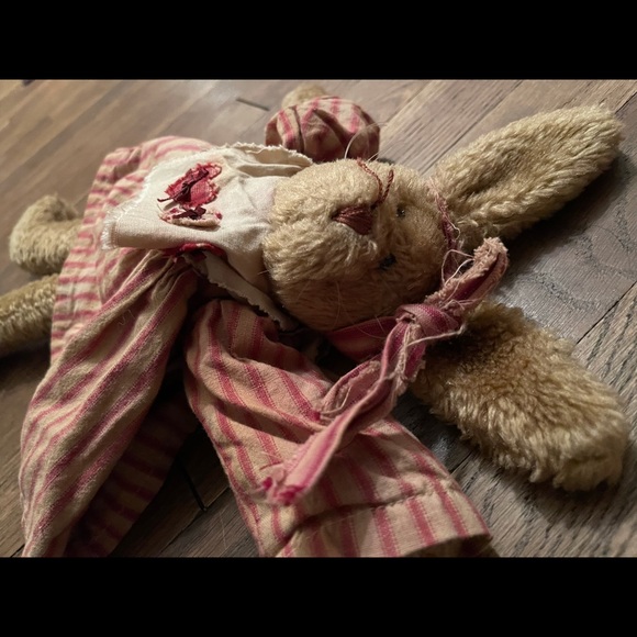 Vintage style bunny - Picture 1 of 16